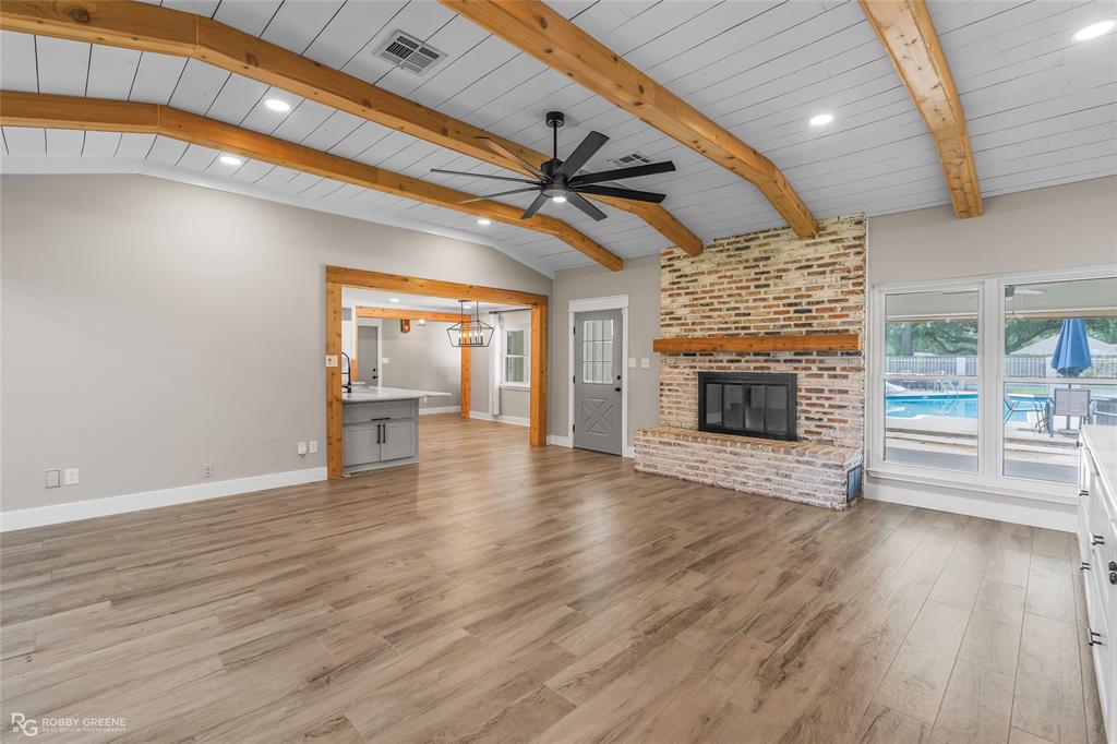 5404 Coach Road Property Photo 4