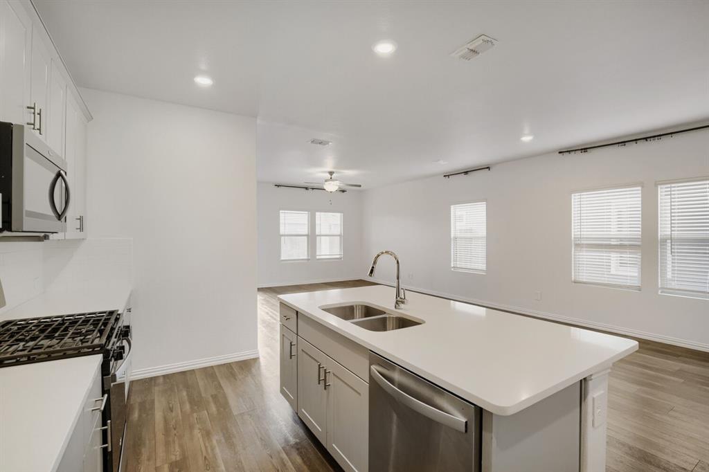 2017 Pine Stone Lane Property Photo 11