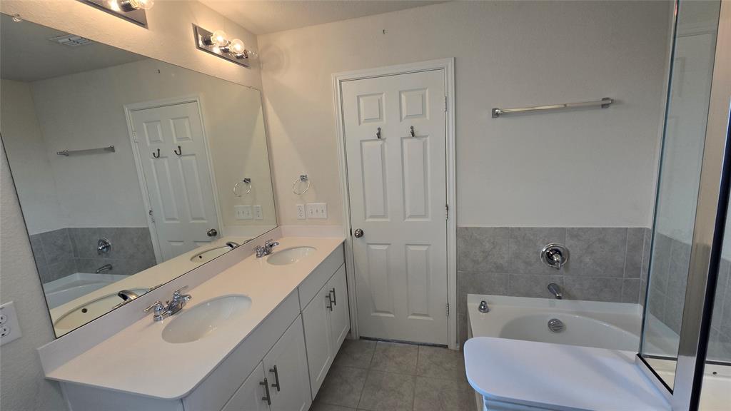 1121 Waggoner Drive Property Photo 28