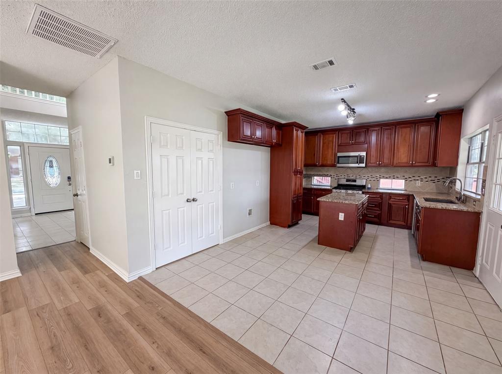 317 Riverwalk Lane Property Photo 2