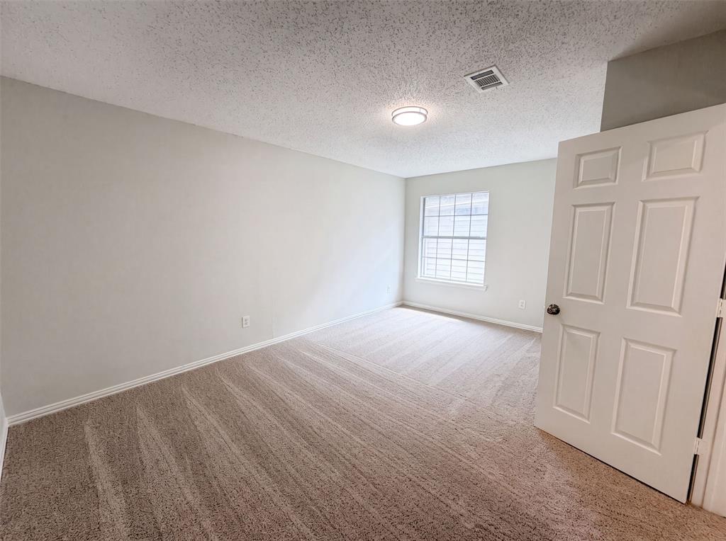 317 Riverwalk Lane Property Photo 4