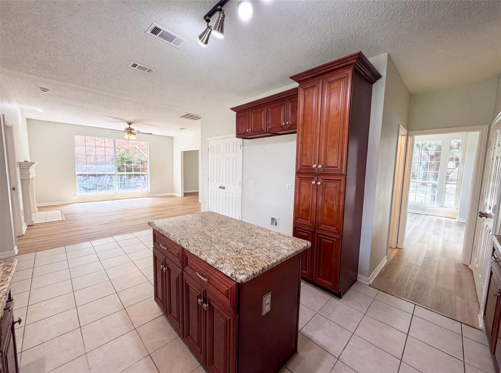 317 Riverwalk Lane Property Photo 15