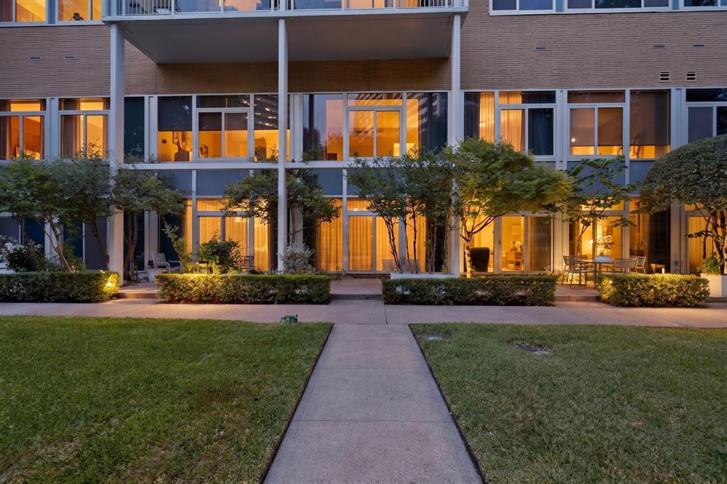 3883 Turtle Creek Boulevard 404 Property Photo 1