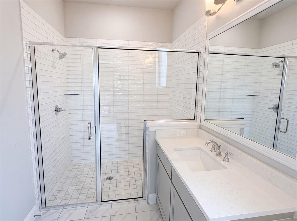 7592 Sanctuary Drive Property Photo 8