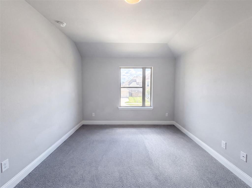 7592 Sanctuary Drive Property Photo 11