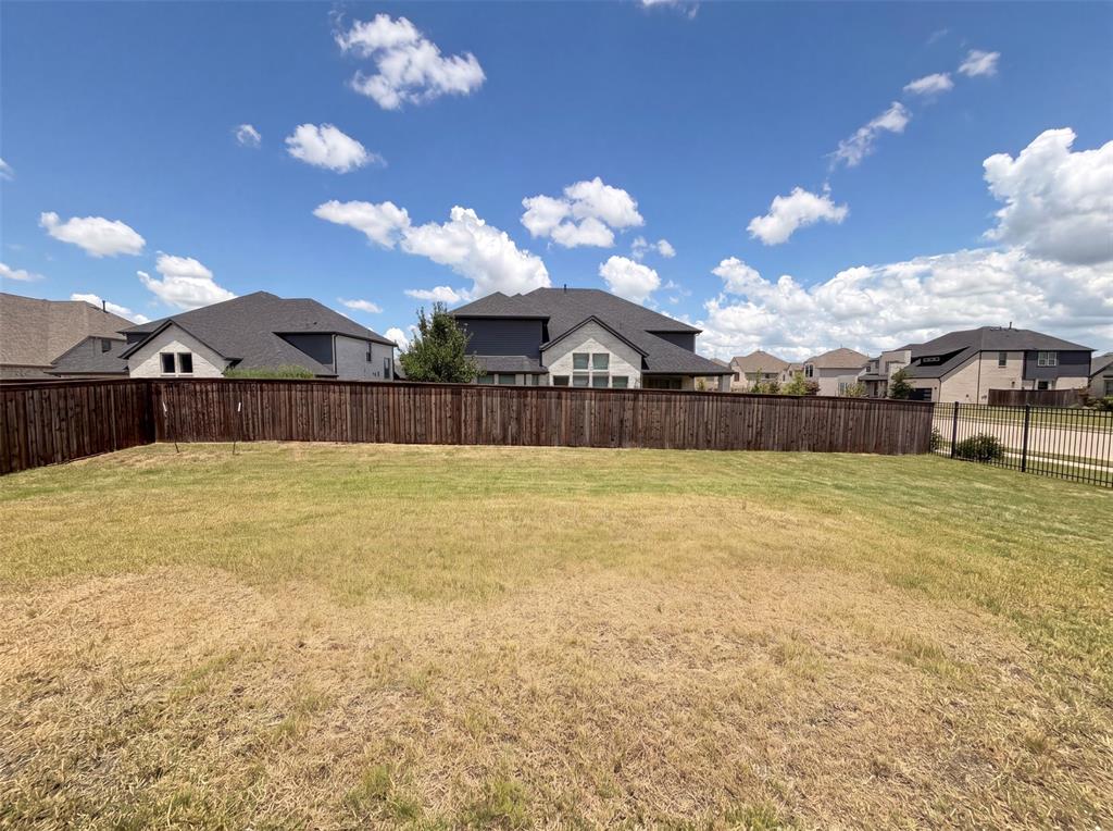 7592 Sanctuary Drive Property Photo 23