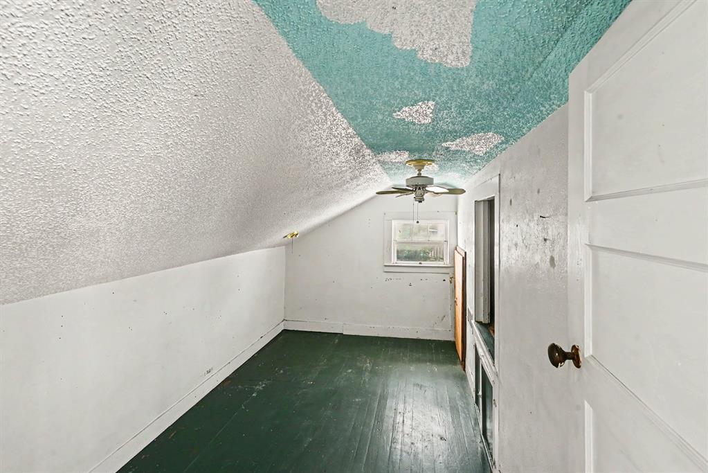 313 S Oak Street Property Photo 19