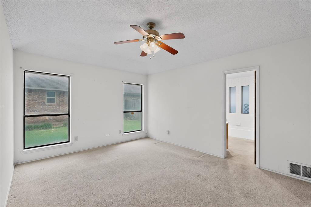 7517 Crosstimbers Lane Property Photo 13