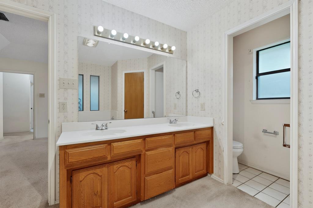 7517 Crosstimbers Lane Property Photo 15