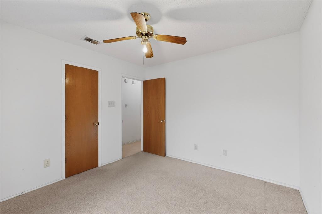 7517 Crosstimbers Lane Property Photo 20