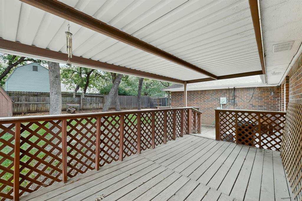 7517 Crosstimbers Lane Property Photo 27