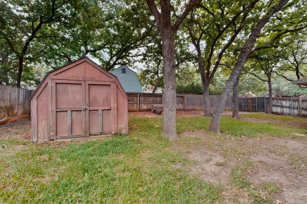 7517 Crosstimbers Lane Property Photo 30