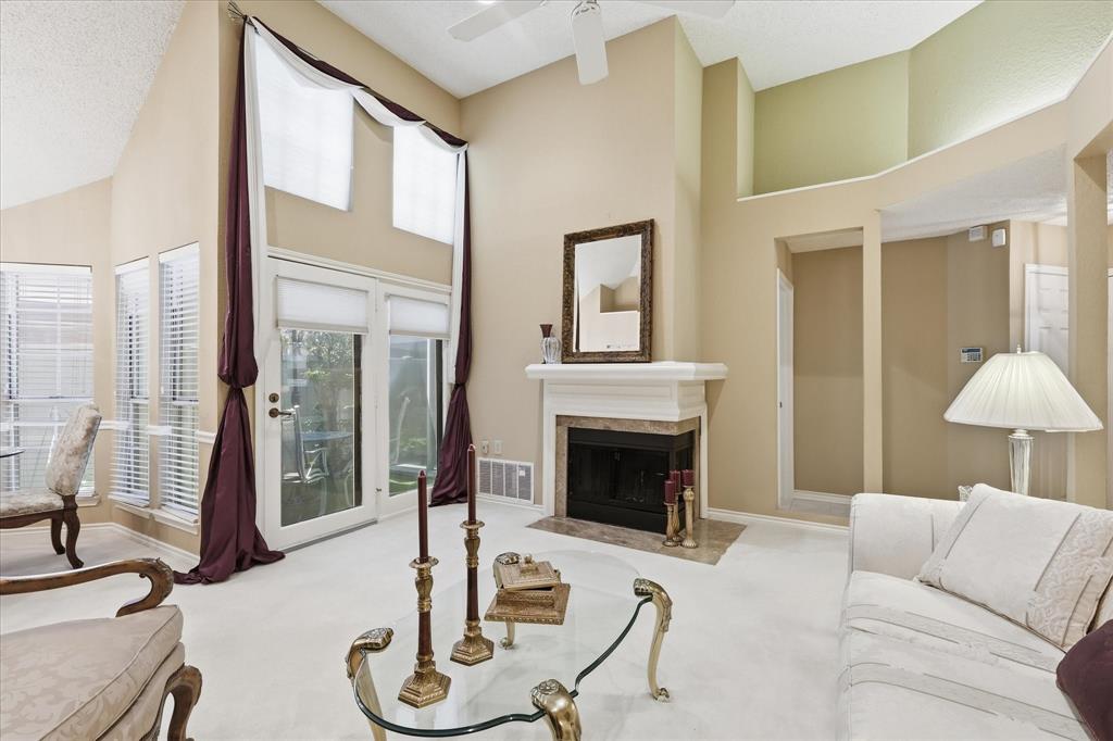 18095 Whispering Gables Lane Property Photo 8