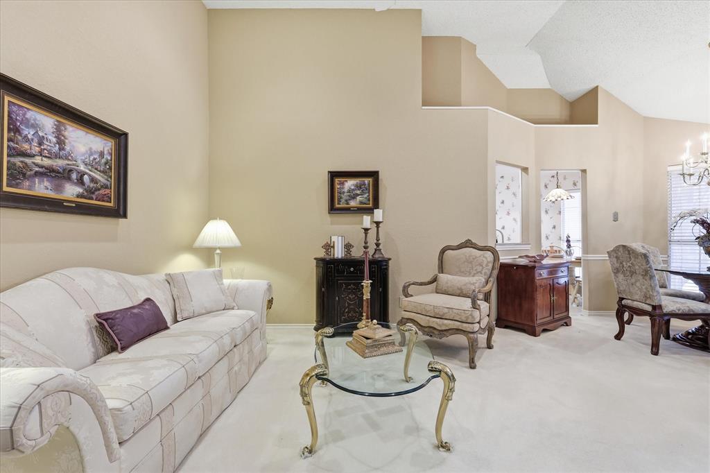 18095 Whispering Gables Lane Property Photo 20