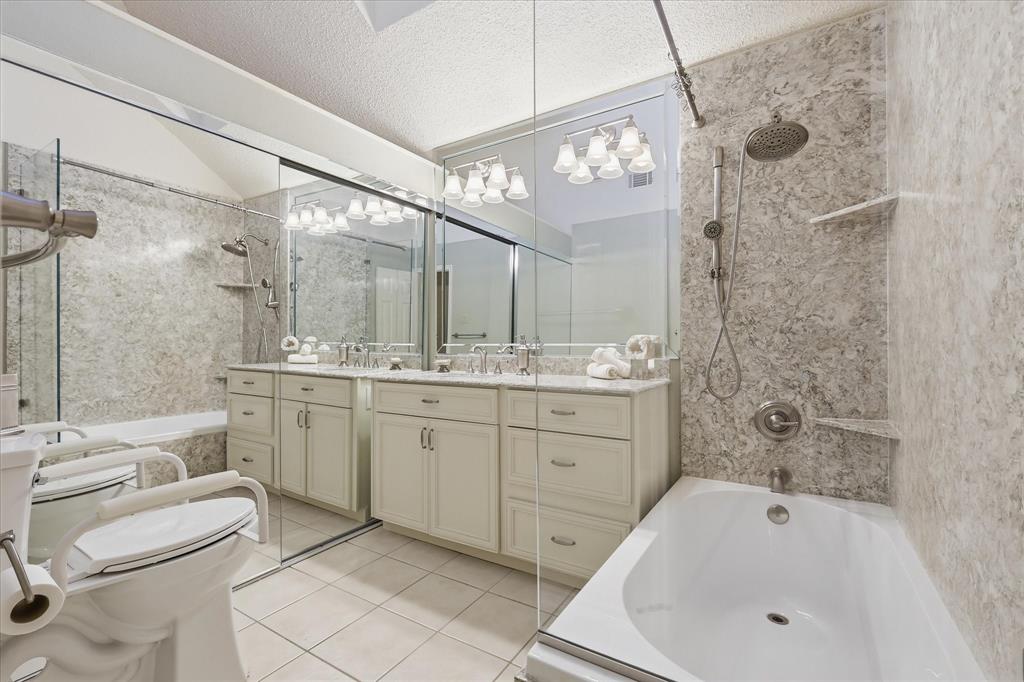 18095 Whispering Gables Lane Property Photo 29