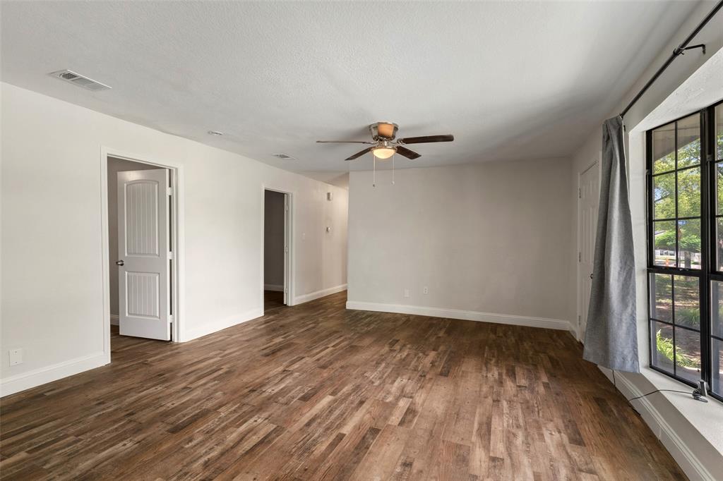 3123 Biway Street Property Photo 6