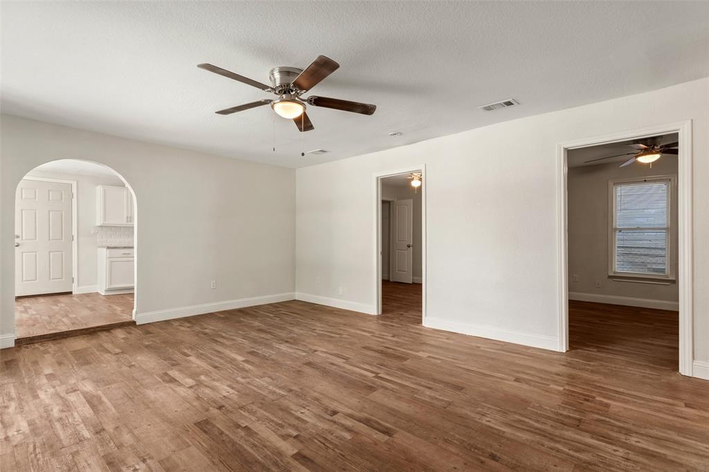 3123 Biway Street Property Photo 7