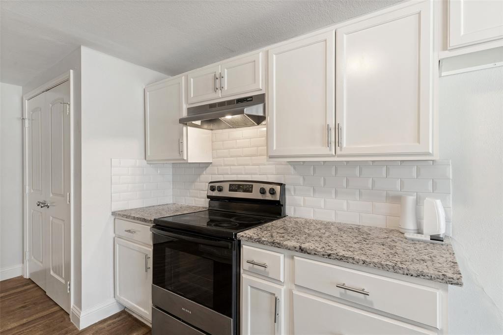 3123 Biway Street Property Photo 9
