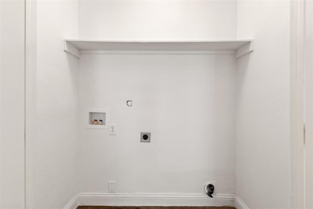 3123 Biway Street Property Photo 34