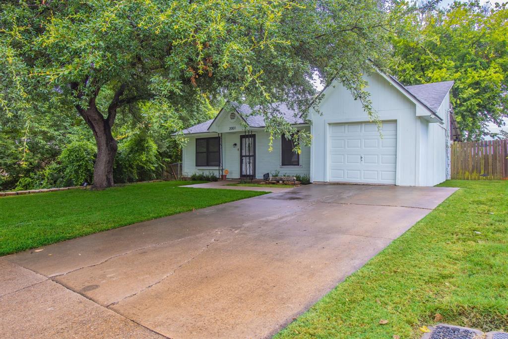 2001 Century Drive Property Photo 4
