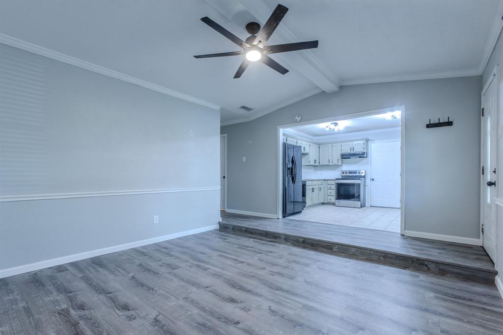 2001 Century Drive Property Photo 6