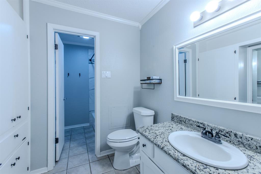 2001 Century Drive Property Photo 18