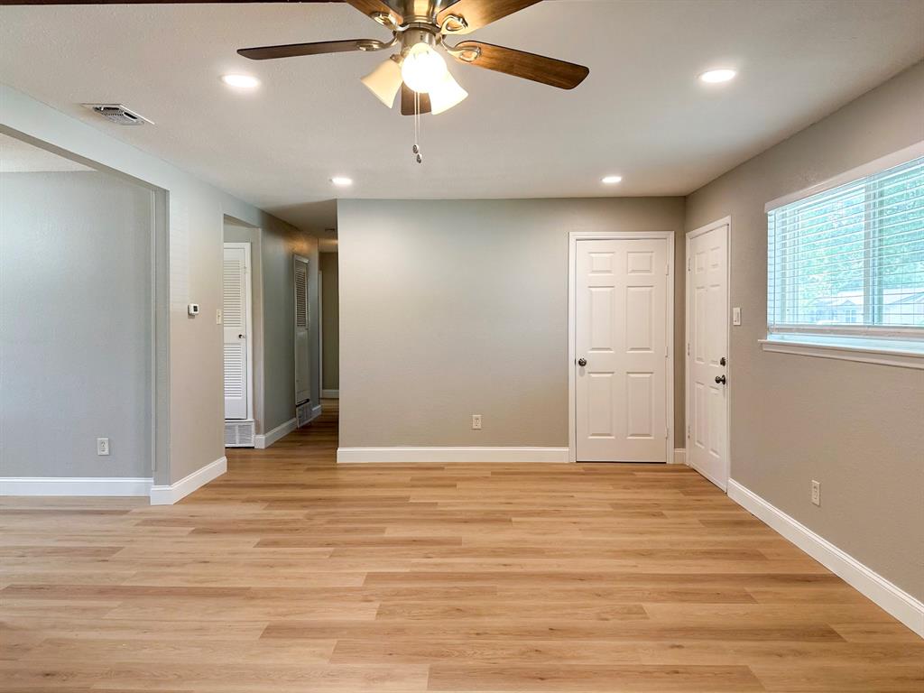 701 Tanglewood Drive Property Photo 4