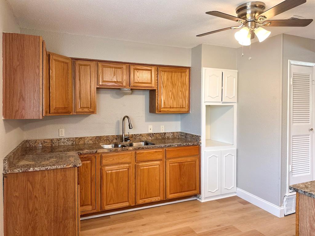 701 Tanglewood Drive Property Photo 9