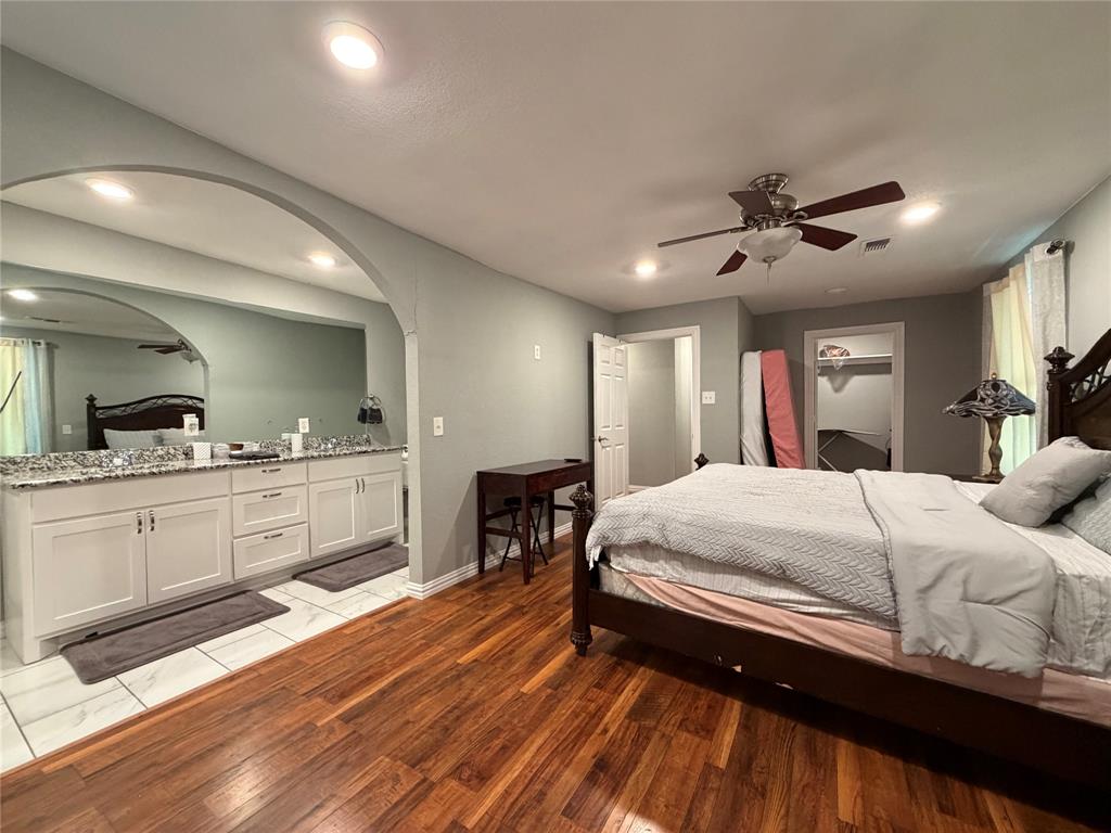 7024 Red Bud Lane Property Photo 15