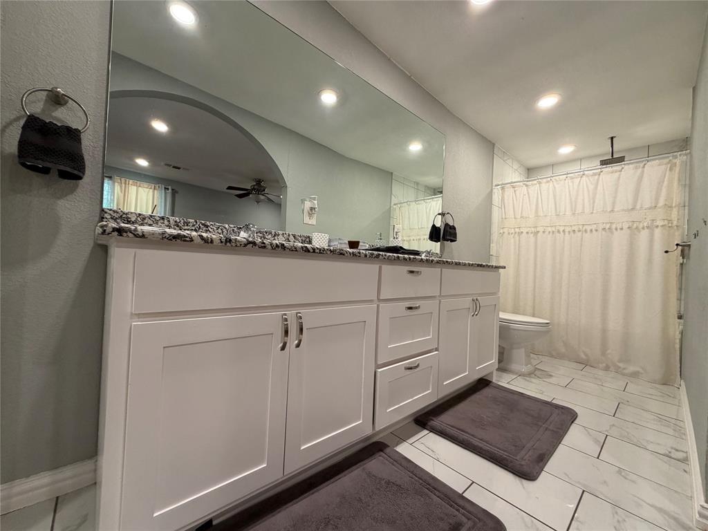7024 Red Bud Lane Property Photo 16