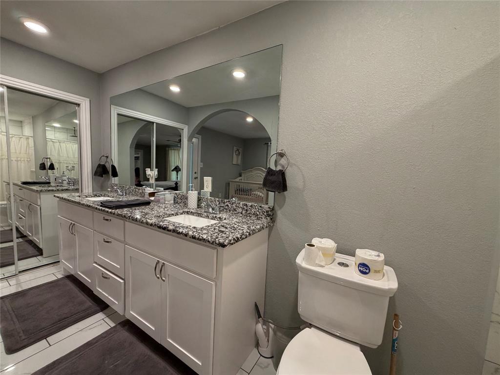 7024 Red Bud Lane Property Photo 17