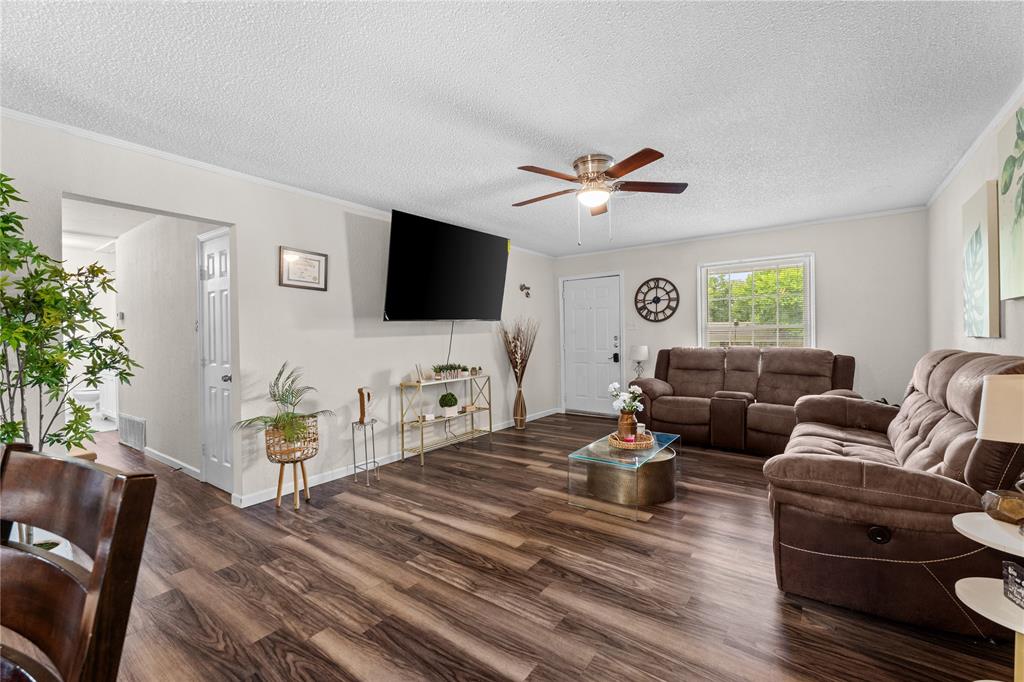 2321 Grandview Drive Property Photo 6