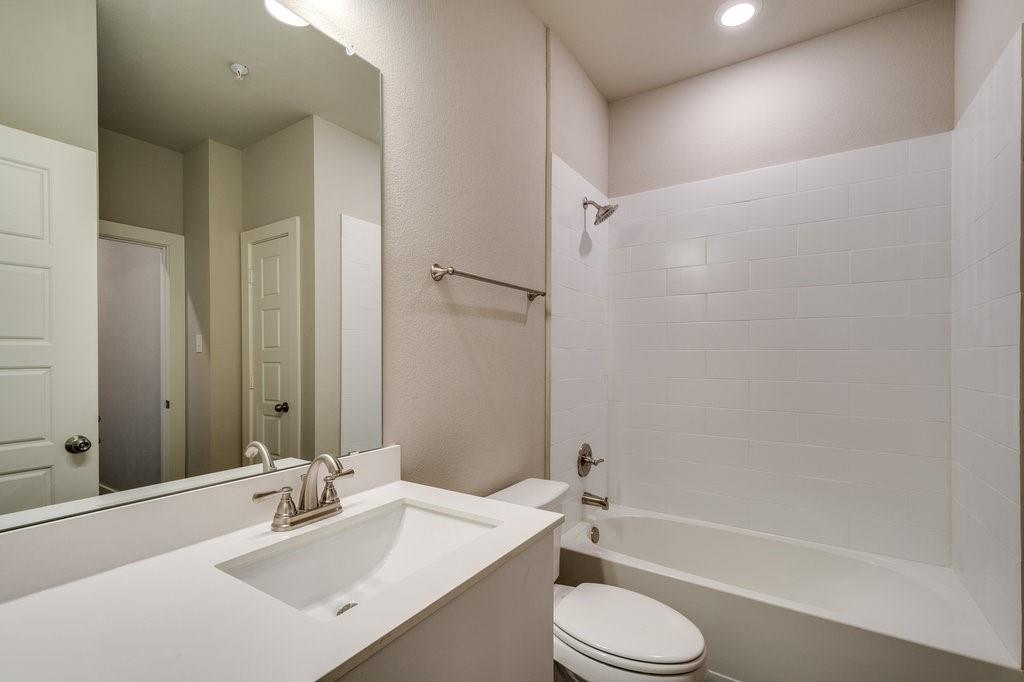 629 Wheatfield Drive Property Photo 10