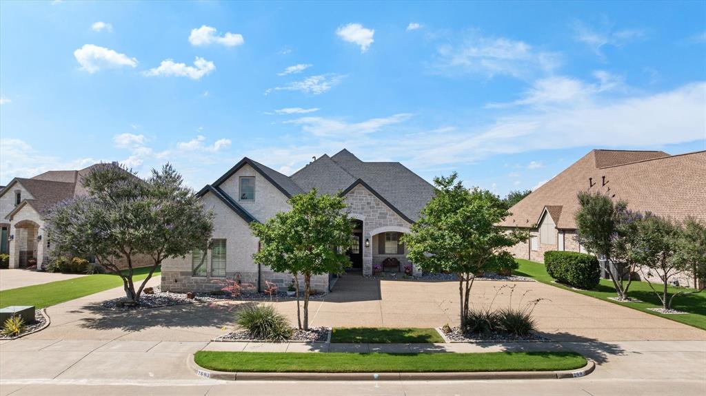 2603 Waters Edge Drive Property Photo 3