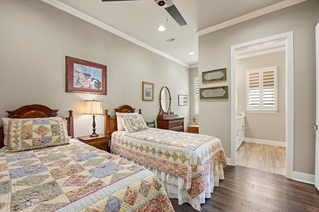 2603 Waters Edge Drive Property Photo 20