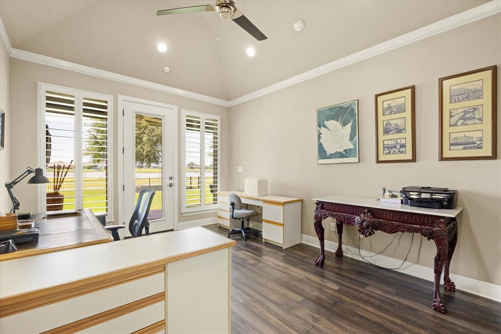 2603 Waters Edge Drive Property Photo 22