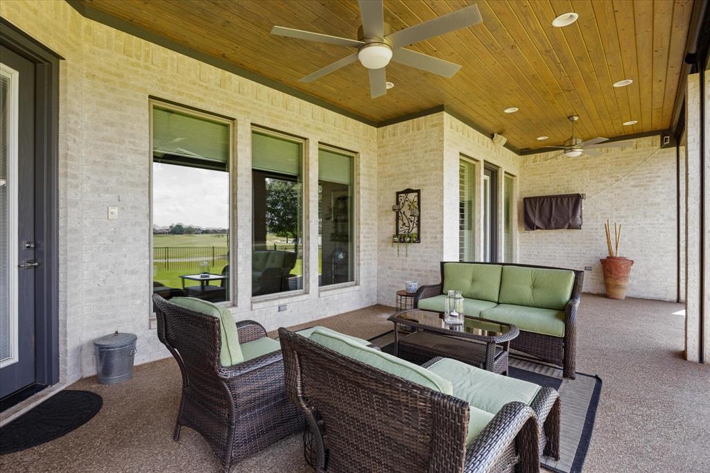2603 Waters Edge Drive Property Photo 31