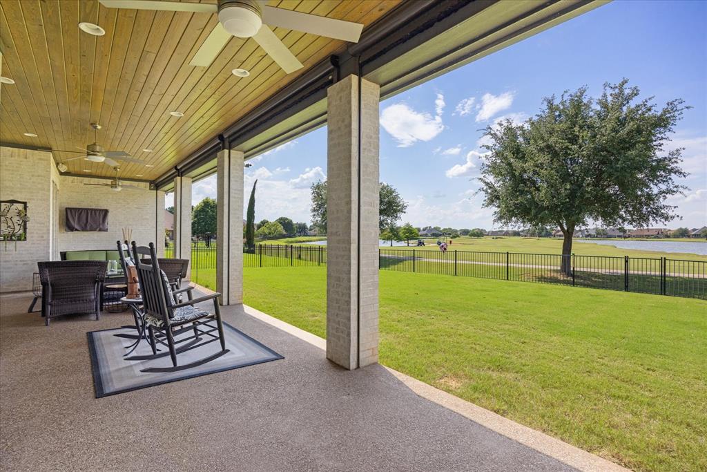 2603 Waters Edge Drive Property Photo 32