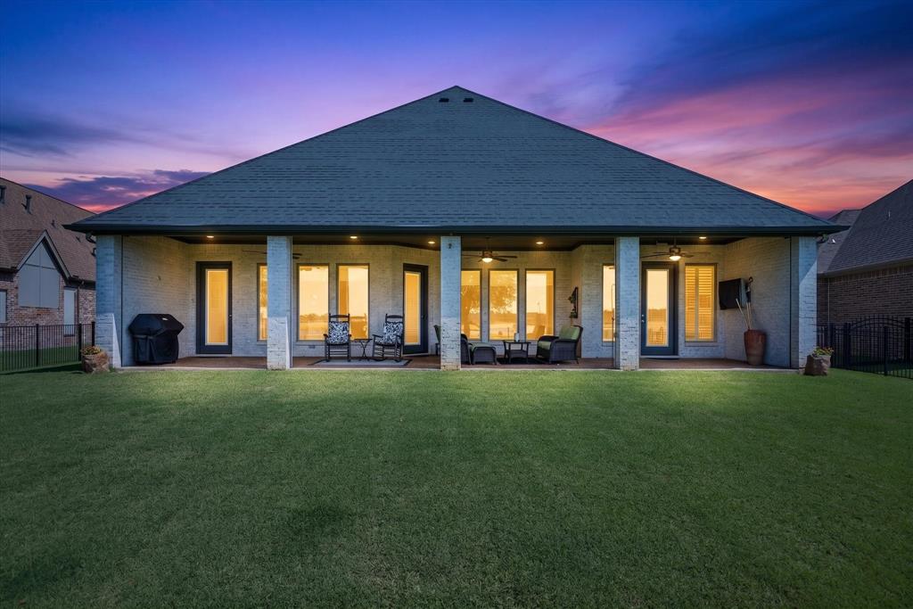 2603 Waters Edge Drive Property Photo 34