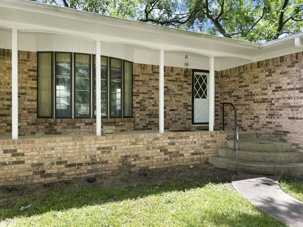 830 Layne Drive Property Photo 3