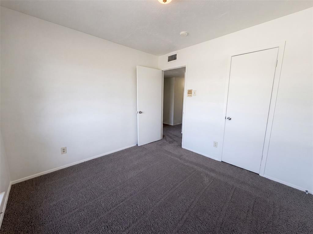 260 Rolling Hills Place Property Photo 12