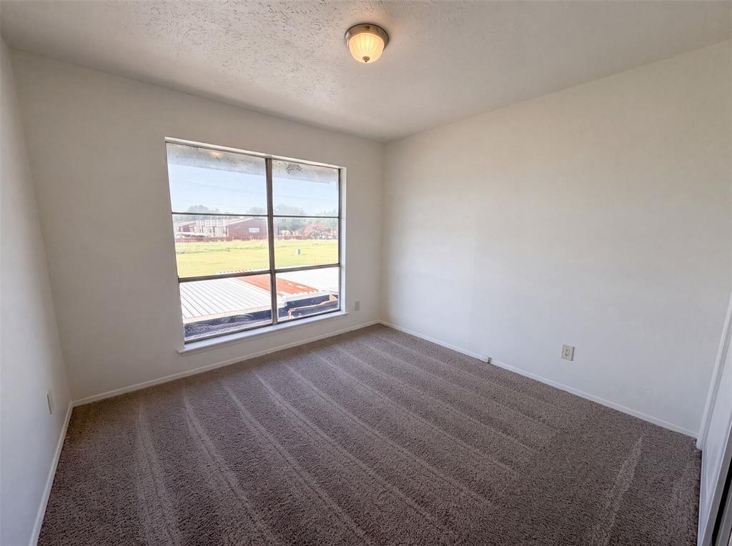 260 Rolling Hills Place Property Photo 13