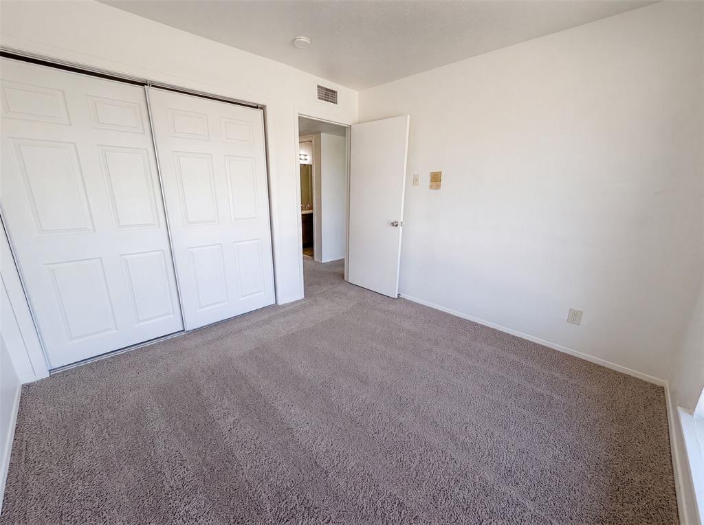 260 Rolling Hills Place Property Photo 14