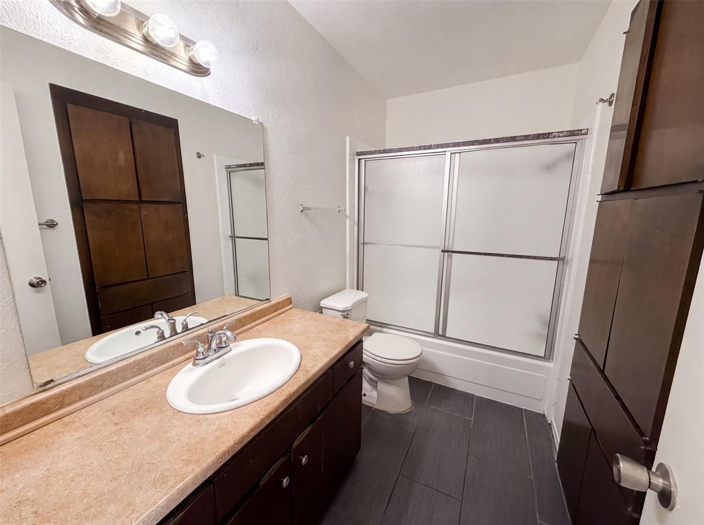 260 Rolling Hills Place Property Photo 17