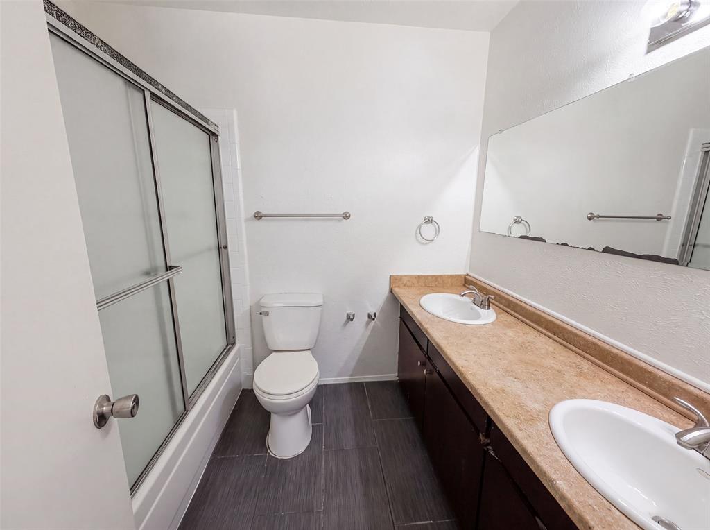 260 Rolling Hills Place Property Photo 18