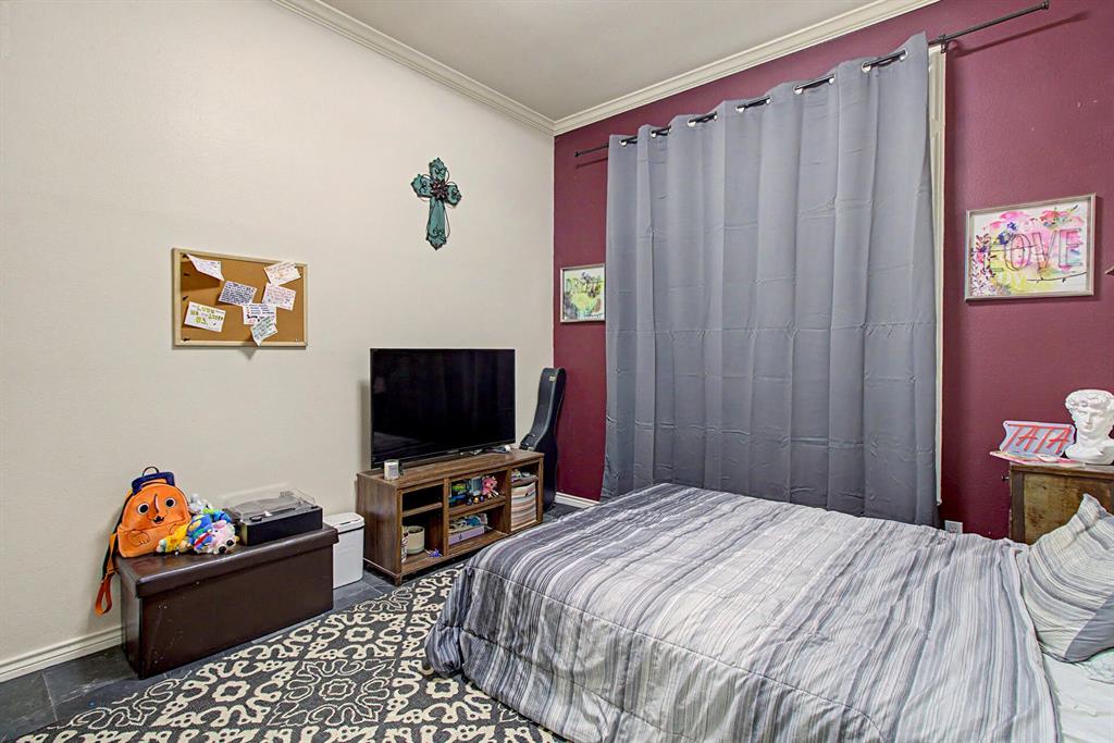 3558 S Nolan River Road Property Photo 6