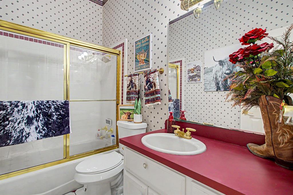 3558 S Nolan River Road Property Photo 7
