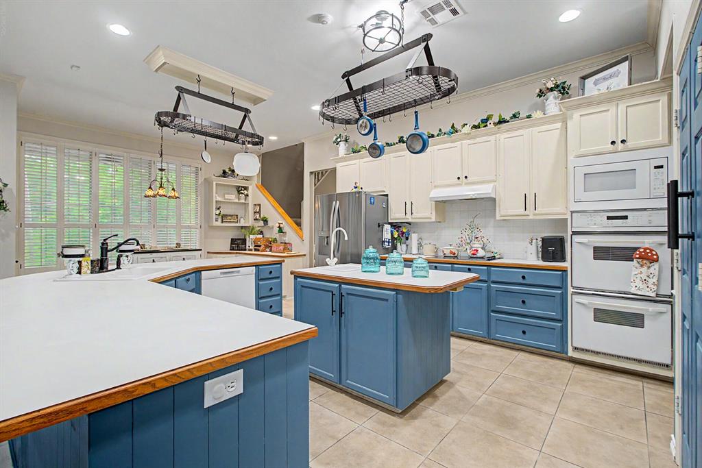3558 S Nolan River Road Property Photo 27