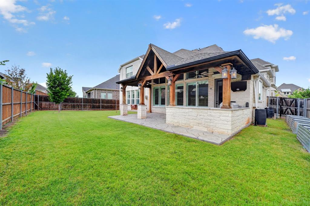 208 Lenten Rose Drive Property Photo 33