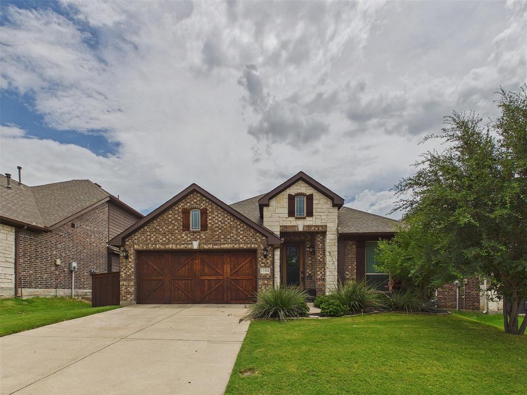 1104 Summer Lane Property Photo 1